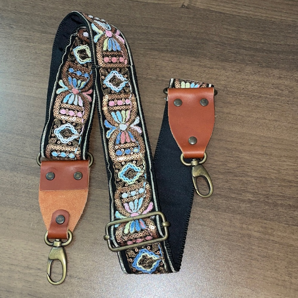 Embroidered bag strap